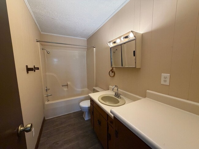 Building Photo - 956 Thompson Springs Rd SE