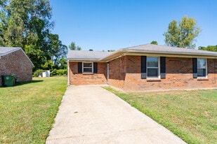 Building Photo - 3309 Wandering Ln