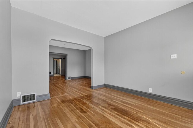 Building Photo - 5719 Gravois Ave