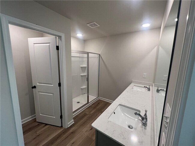 Building Photo - 289 Fox Crk Dr