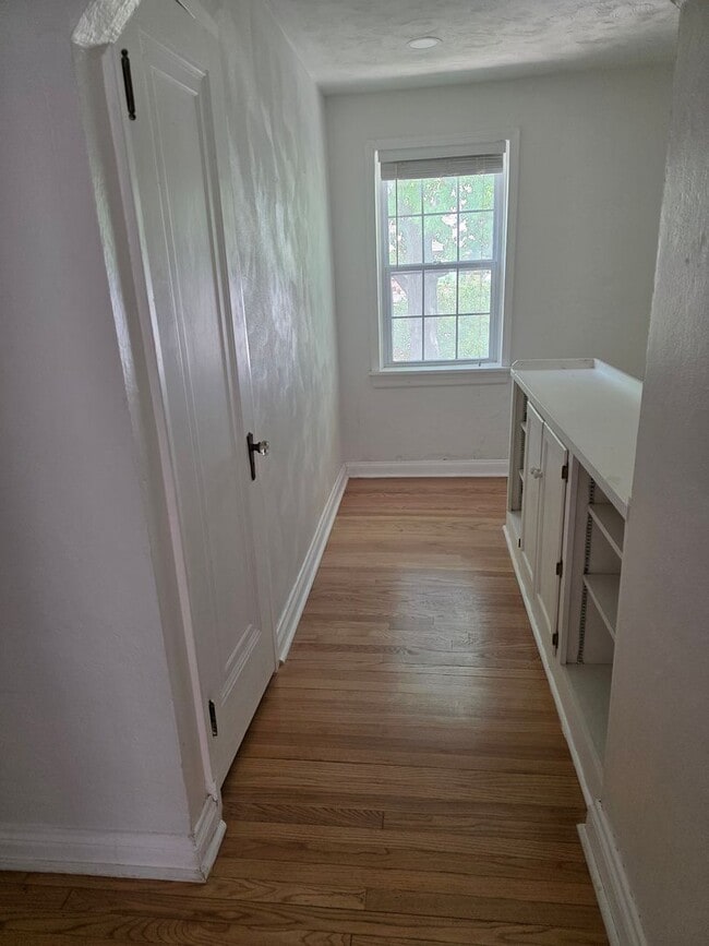 Building Photo - 7264 Northmoor Dr