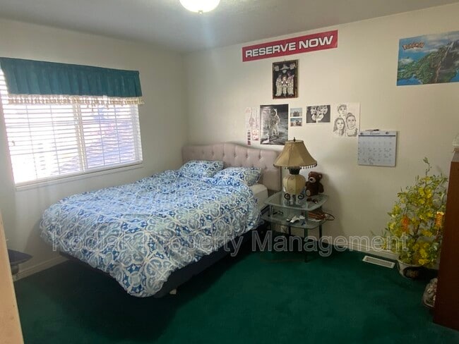 Building Photo - 5302 W Ted Wy