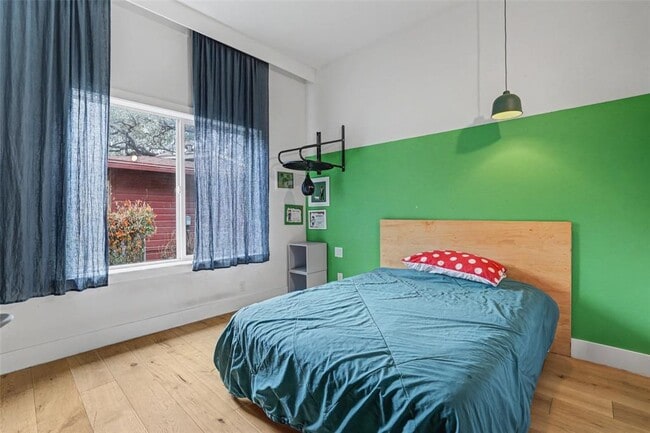 Building Photo - 5803 Shoal Creek Blvd