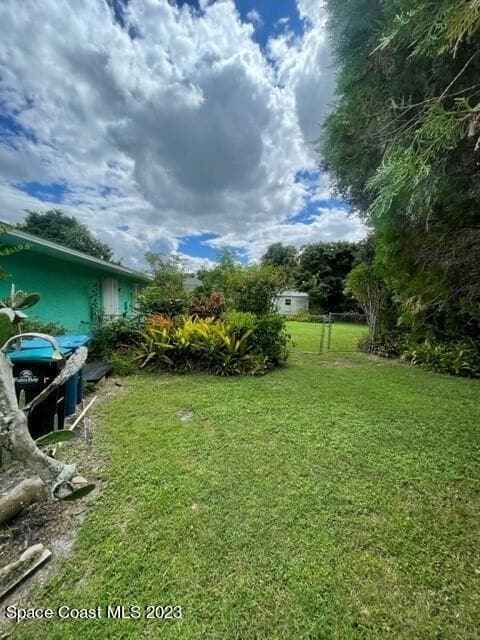 Building Photo - 356 Pipit St NE