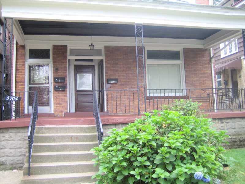 Building Photo - 5704 Darlington Rd