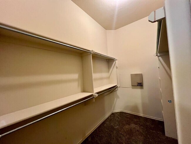 Building Photo - 2205 SW 93rd Pl
