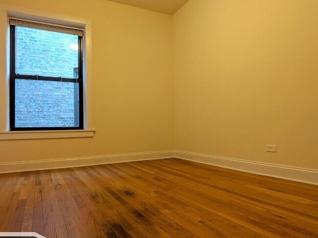 Building Photo - 2621 N Spaulding Ave