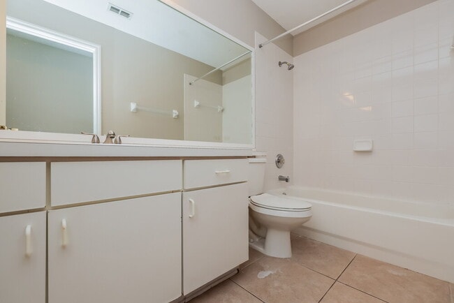 Building Photo - 29613 Morningmist Dr