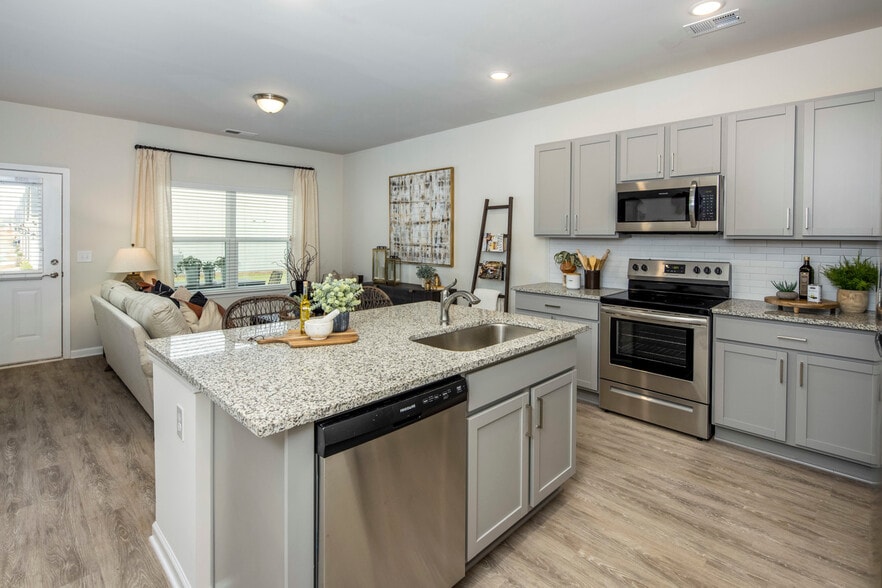 Building Photo - Covey Homes Lexington