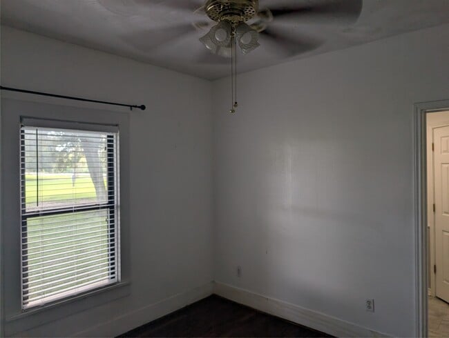 Building Photo - 10143 FM 524 Rd