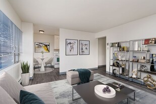 Building Photo - Rockvue Lofts