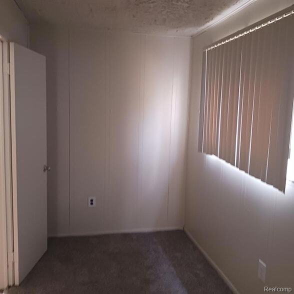 Building Photo - 18411 Meyers Rd