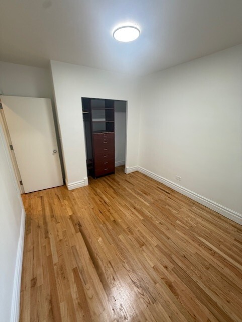 Building Photo - 4946 N Harding Ave
