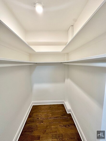 Building Photo - EAST 57 STREET