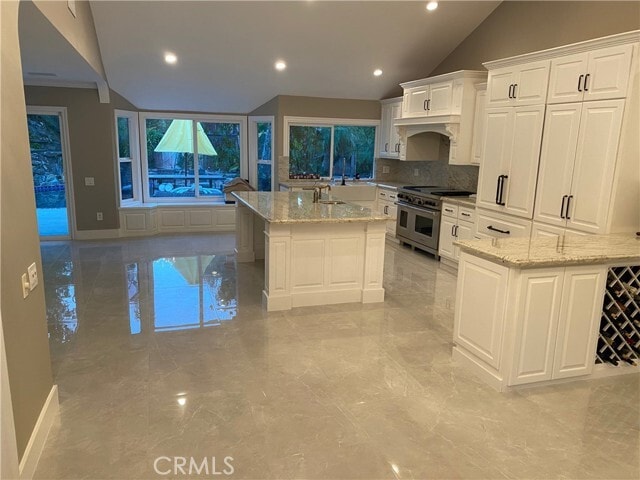 Building Photo - 1933 N Canyon Park Cir