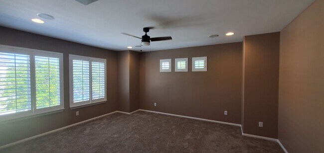 Building Photo - Beautiful House in the Lovely Fair Oaks Ra...