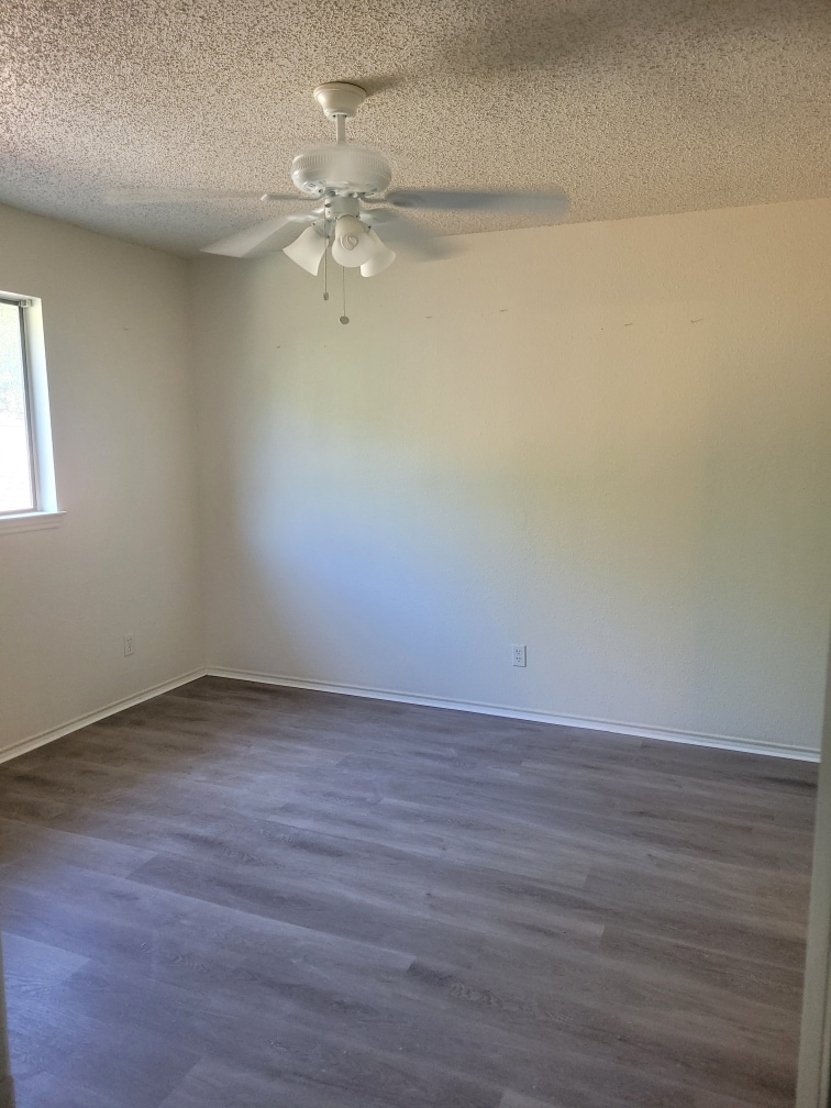 Building Photo - 17915 Summer Knoll Dr
