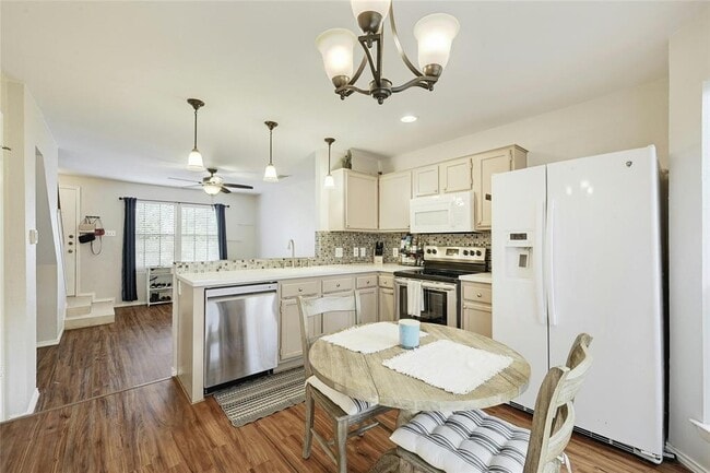 Building Photo - 1411 Gracy Farms Ln