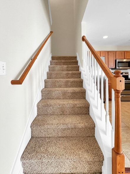 Building Photo - 4824 Willow Brook Ln