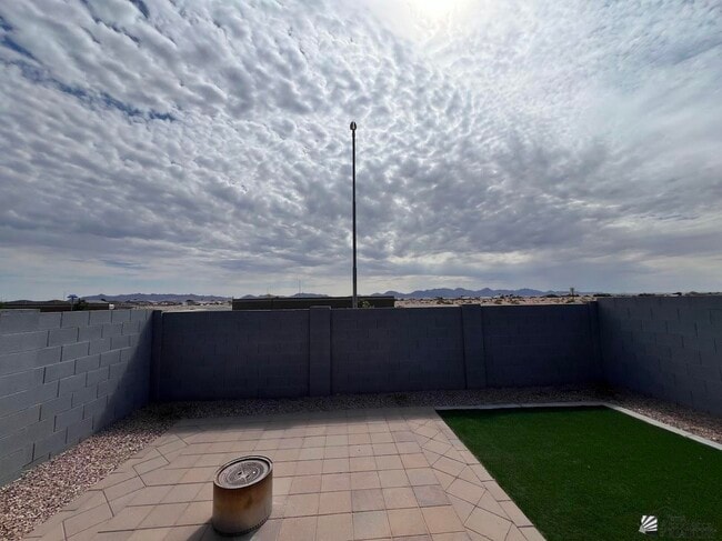 Building Photo - 3743 S Desert Sky Dr