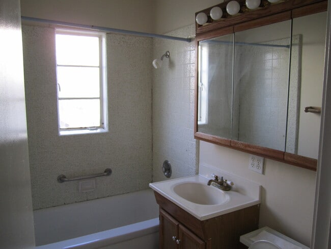 Building Photo - 3312 Idlewild Way