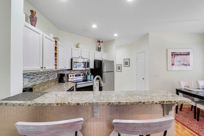 Building Photo - 8301 Mulligan Cir