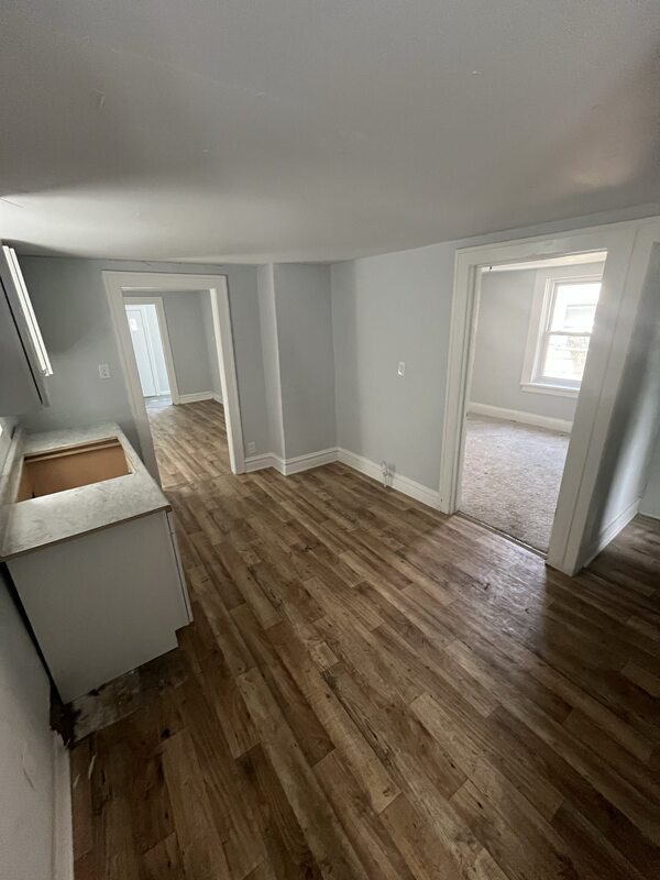 Building Photo - 1365 Rutledge St