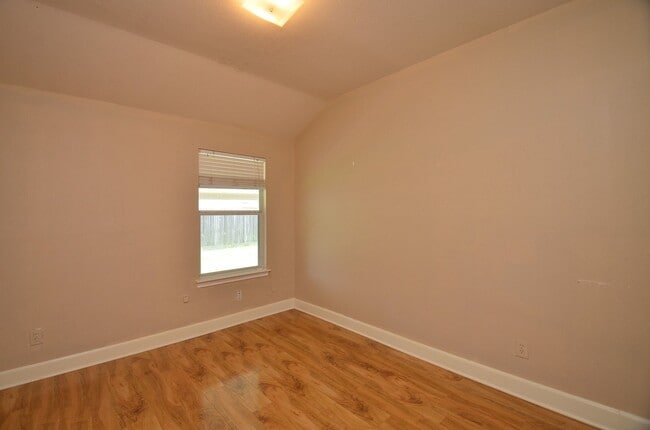 Building Photo - 4510 Regal Dr