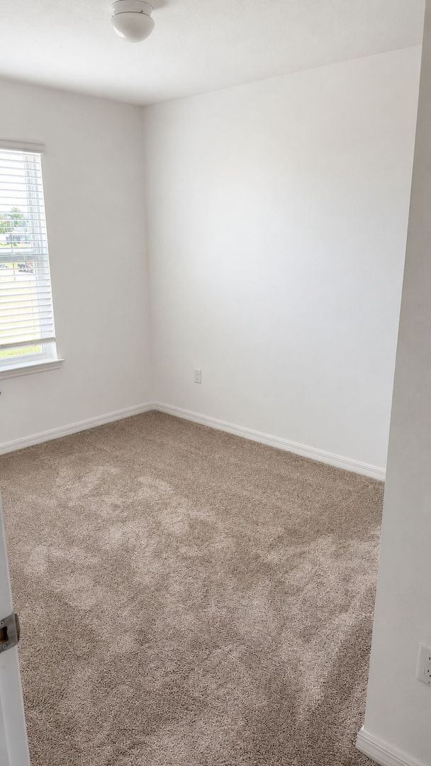 Building Photo - 4544 Orchard View Aly