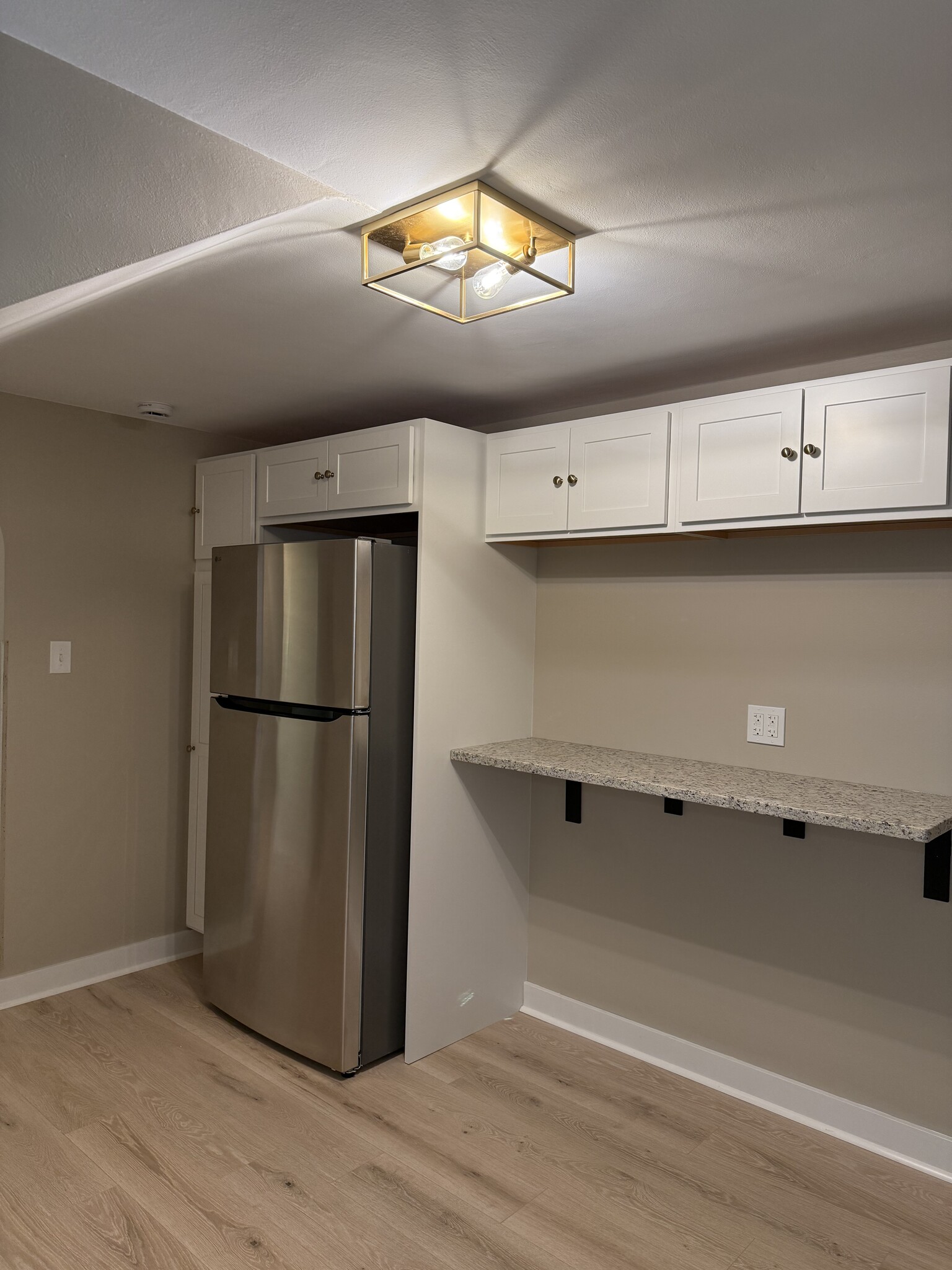 Building Photo - 101 41st St