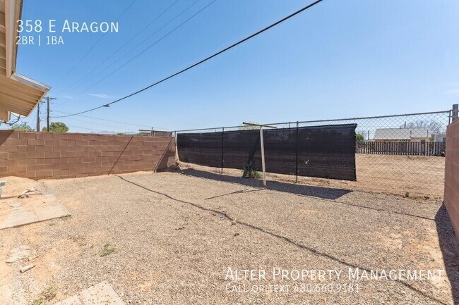 Building Photo - 358 E Aragon Rd