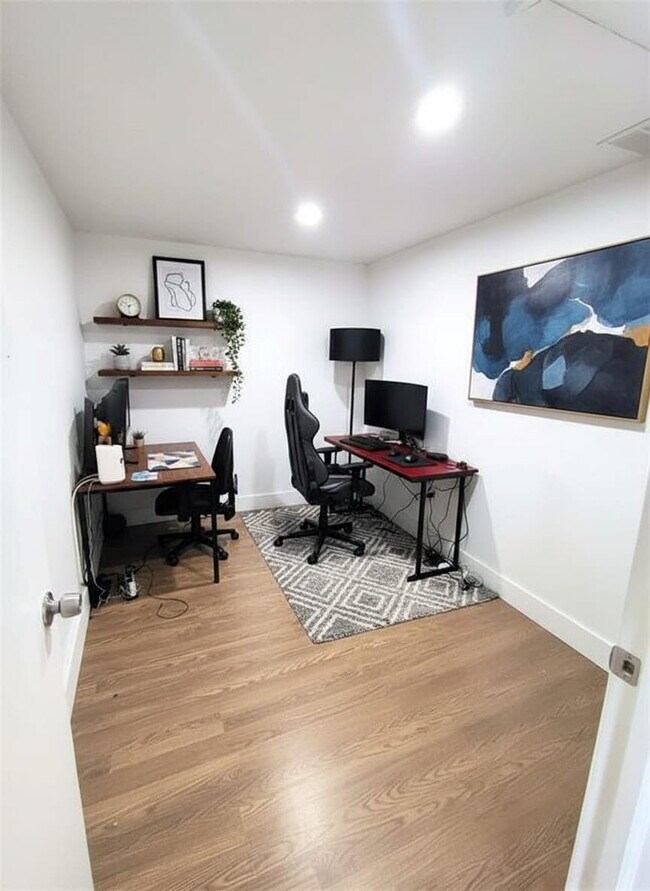 Building Photo - 6134 Buchanan St