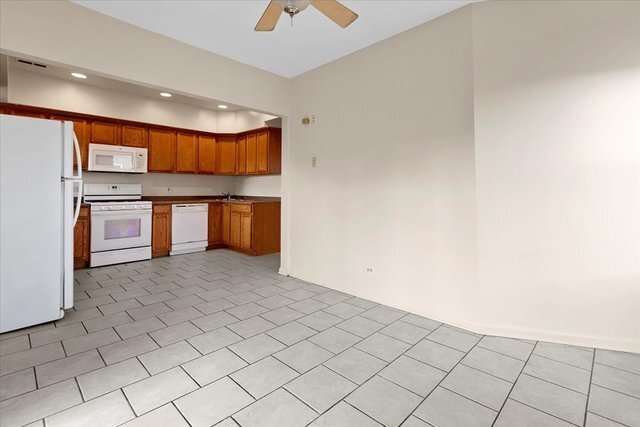 Building Photo - 7443 S Jeffery Blvd
