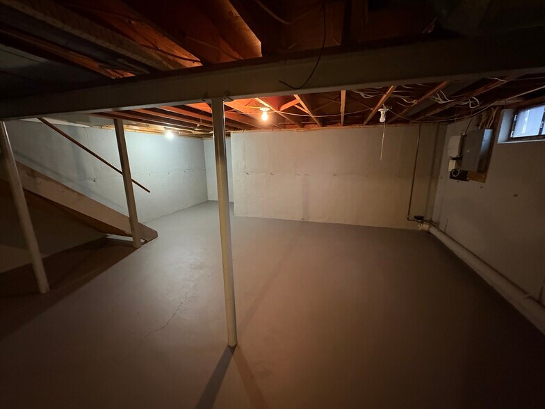 Basement - 1289 East and West Rd