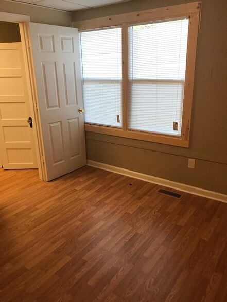 Bedroom 1 - 1725 King Woods Dr, APT A