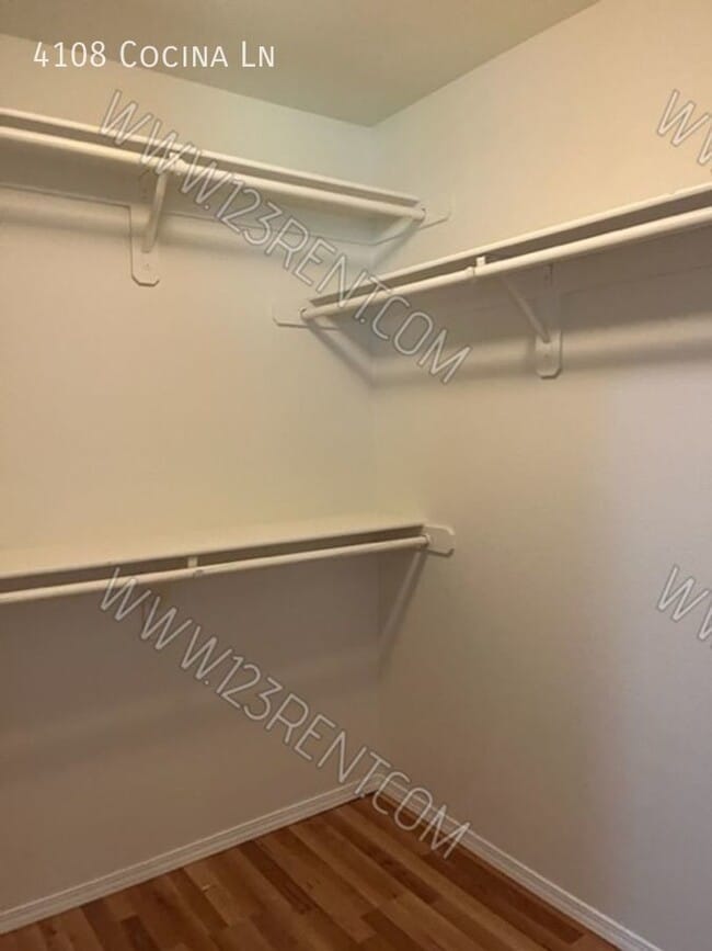 Building Photo - 4108 Cocina Ln