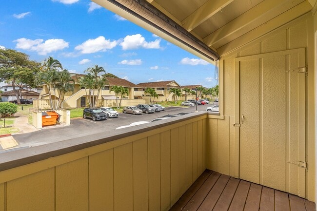 Building Photo - Ihona Townhome 1BR, 1BA, 1PKG, AC, W/D