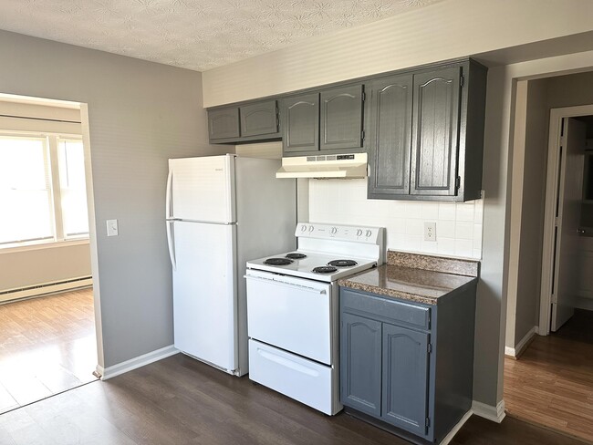 Building Photo - 341 Rebel Rd