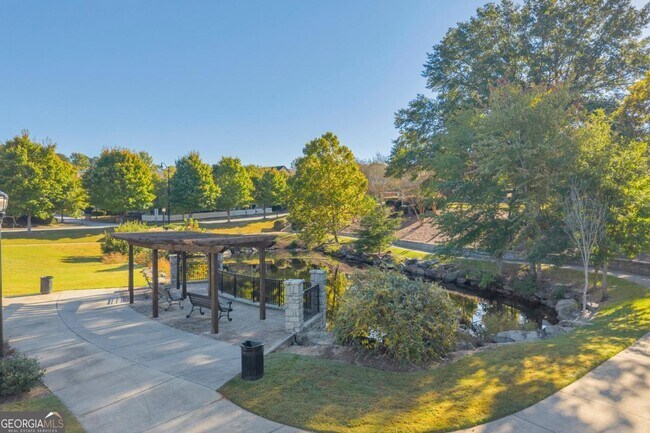 Building Photo - 1954 Sanford Dr