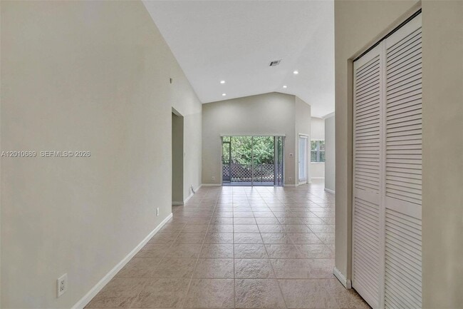 Building Photo - 10219 NW 48th Manor