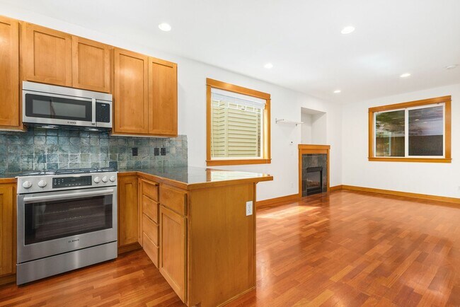 Building Photo - 9167 23rd Ave NE