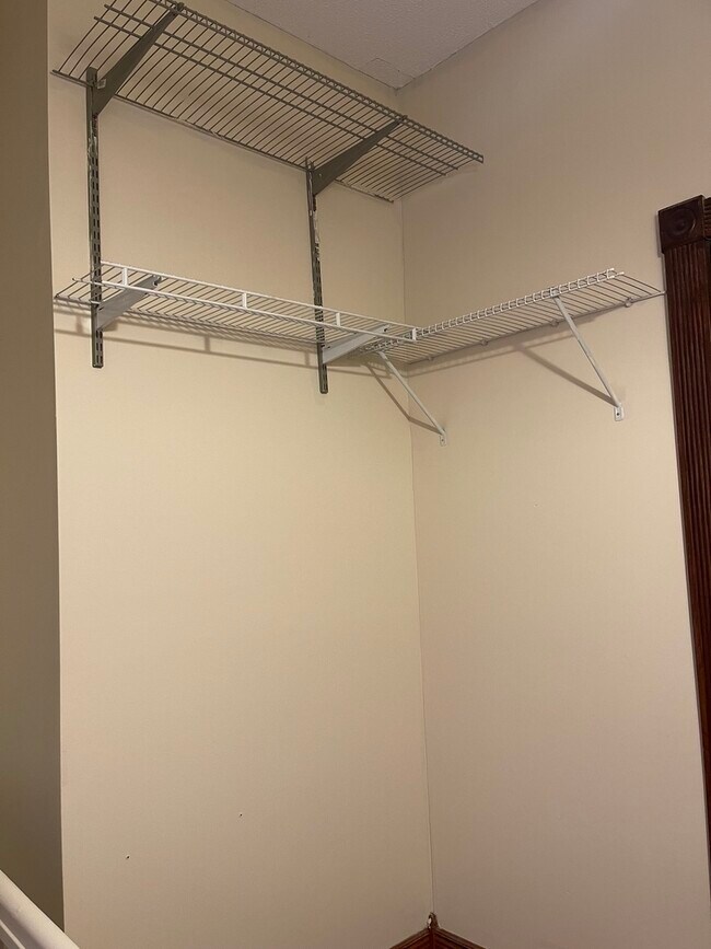 Building Photo - 3532 N Elston Ave