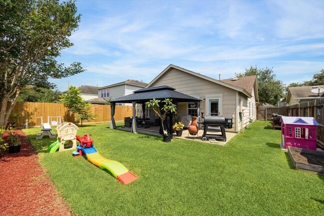 Building Photo - 4018 Fairhope Oak St