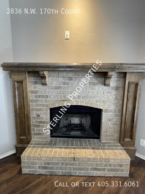 Building Photo - 2836 NW 170th Ct