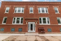 Building Photo - 243 W 74th St