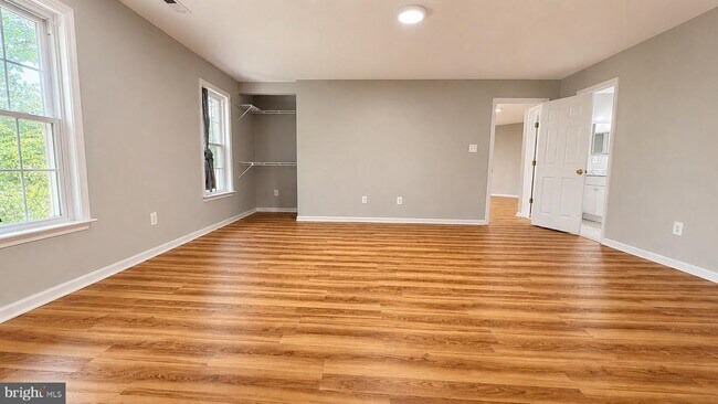 Building Photo - 7302 Ivycrest Pl