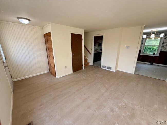Building Photo - 4999 Windgate Rd