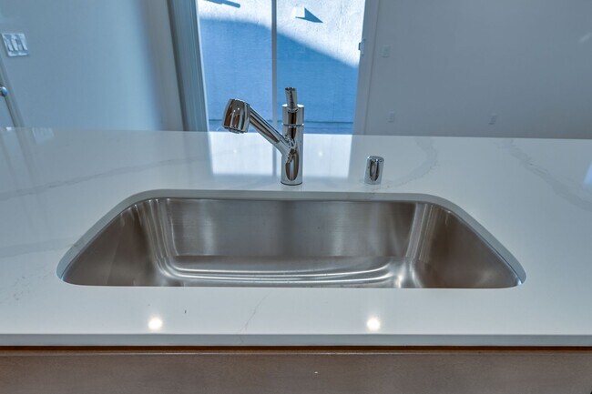 Building Photo - New House!!! Inspirada!!! Across from future Community Pool/Park!!! Tankless water heater!!