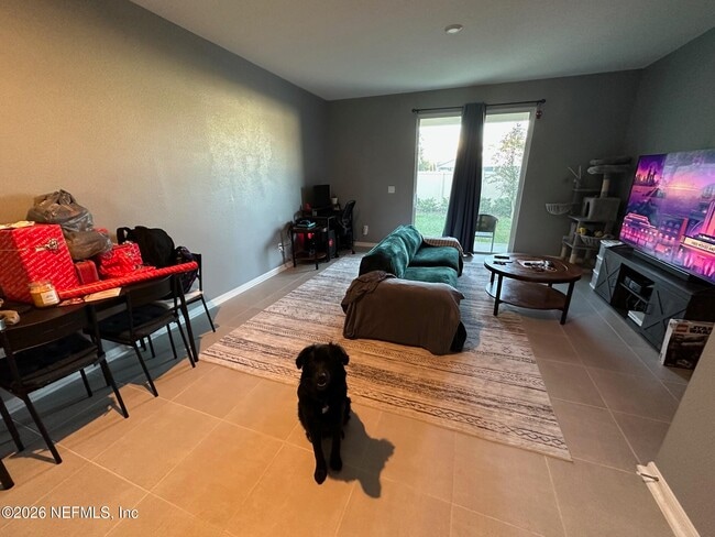 Building Photo - 233 Annies Pl