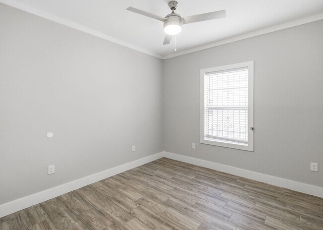 Building Photo - Modern 3 Bedroom Home Minutes from Downtown San Antonio